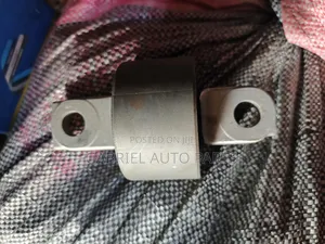 Toyota Highlander Back Bushing 2015