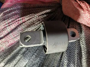 Toyota Highlander Back Bushing 2015