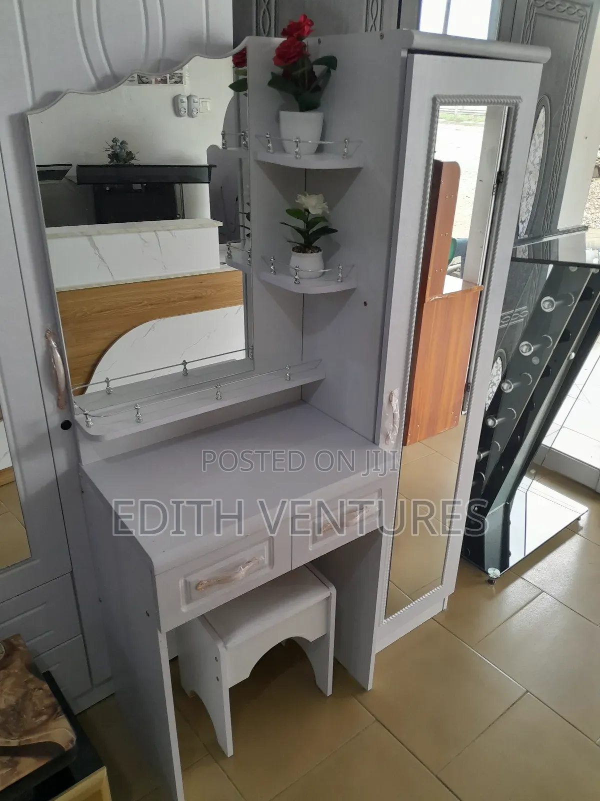 Flat Dressing Mirror