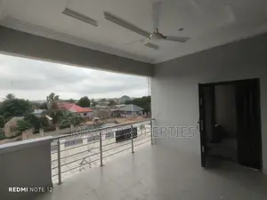 2bdrm Apartment in Blackie Mtn, Ngleshie Amanfro for rent
