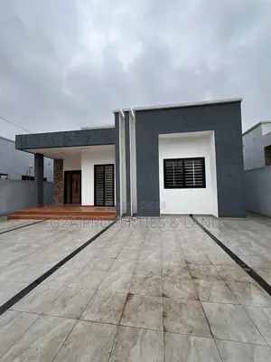 3bdrm House in Oyarifa, Ghana Flag for sale
