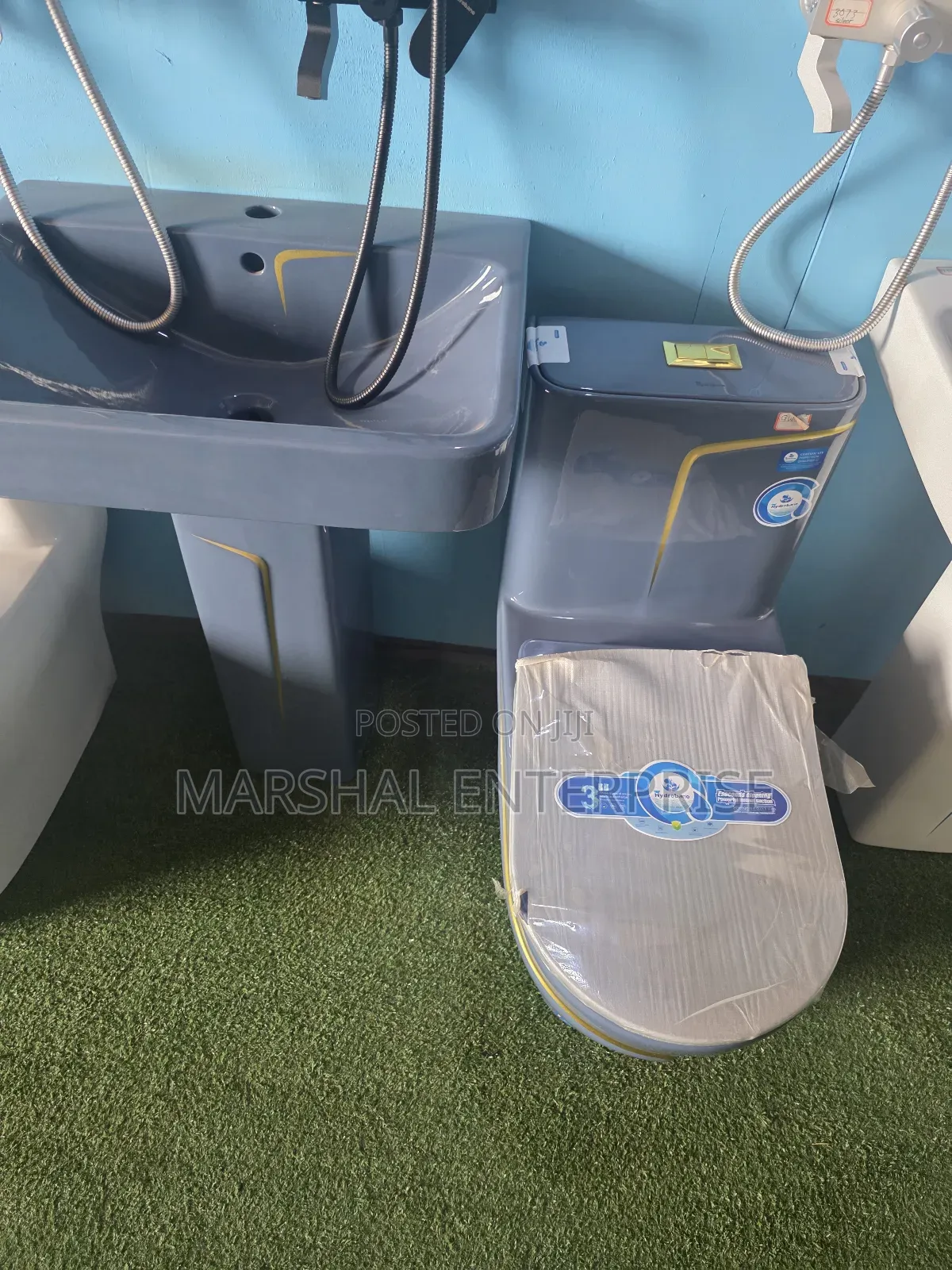 Newest Modern High-end Colorful One Piece Toilet Seat