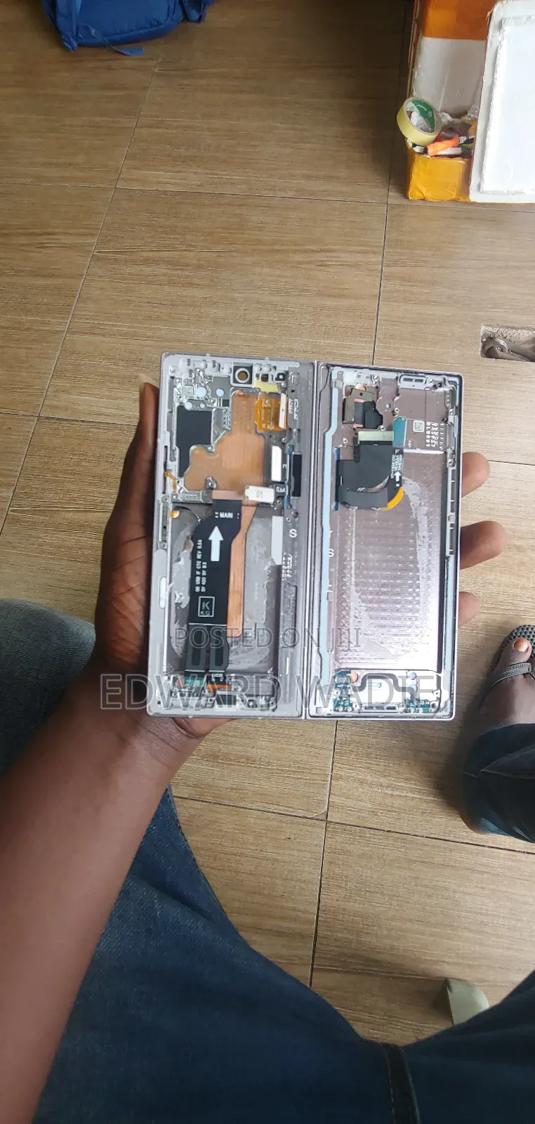 Galaxy Fold Screen