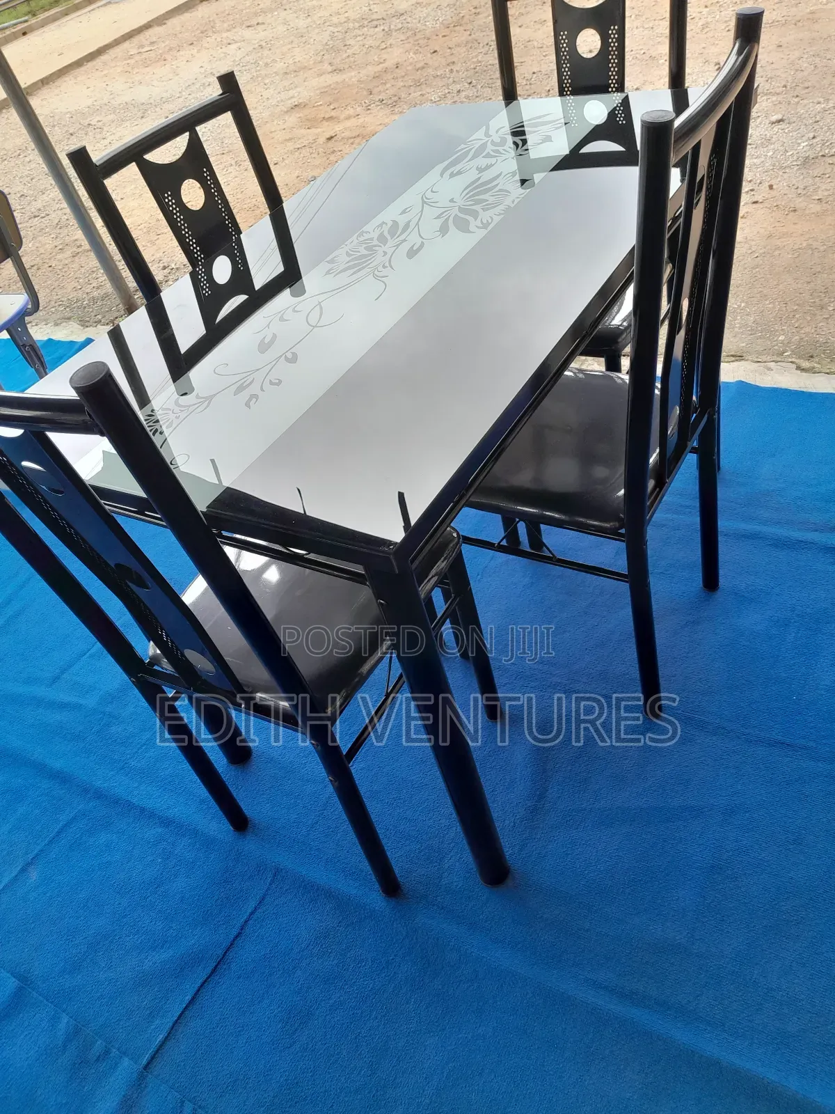 4 Seater Split Dining Set