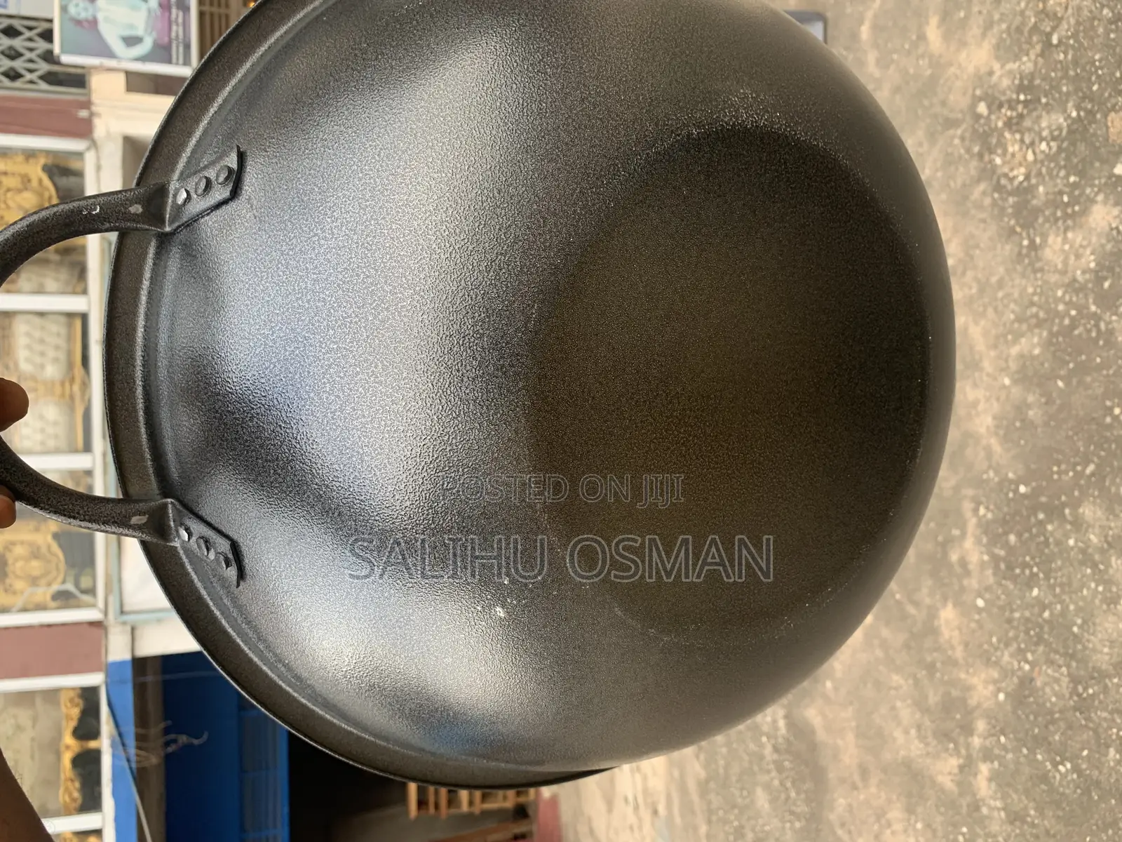 Black Head Pan