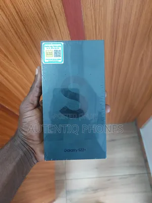 New Samsung Galaxy S22+ 5G 128 GB Black