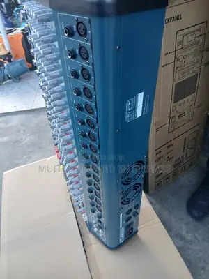 Yamaha Power Mixer (Mk16)