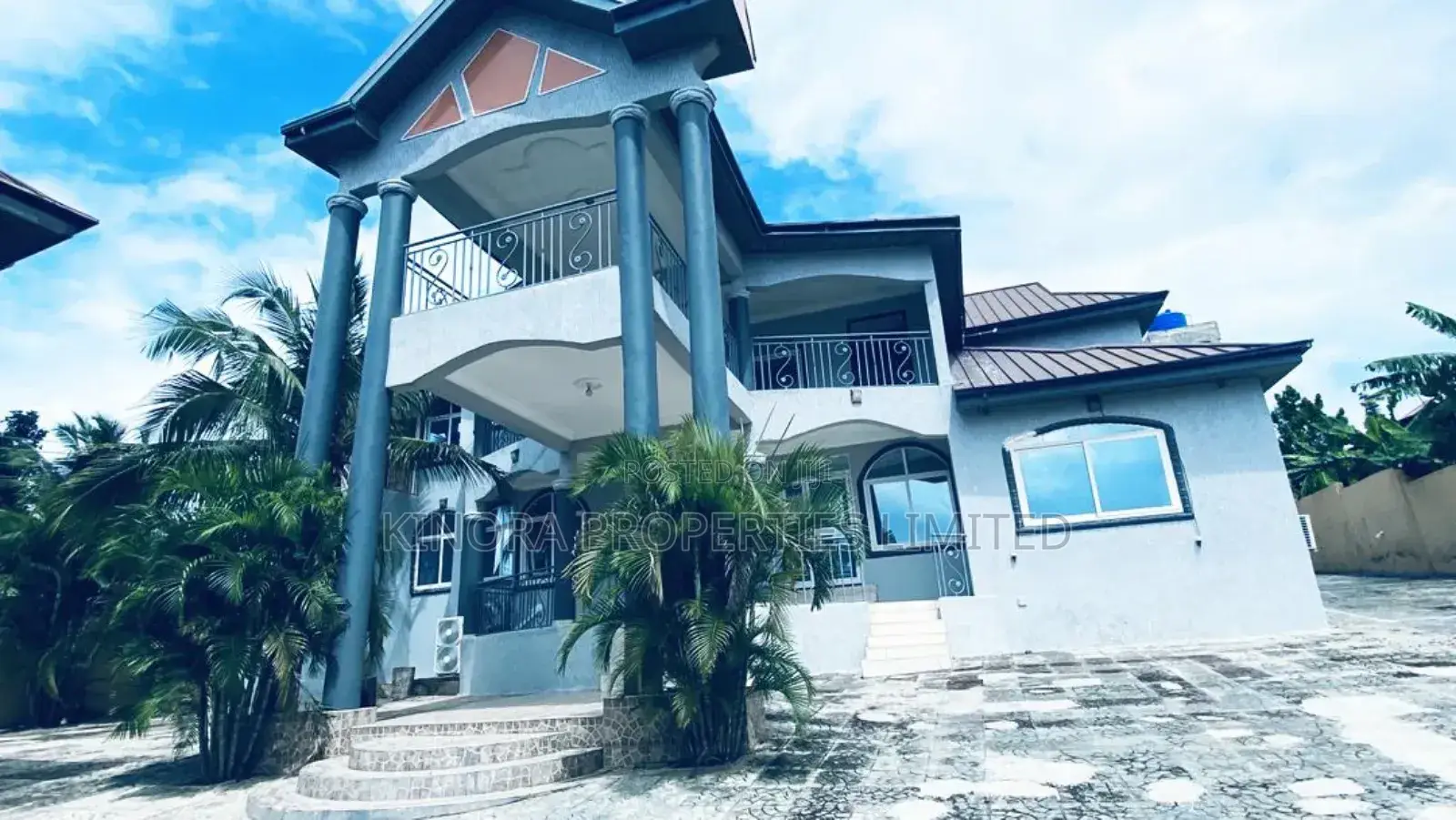 Furnished 20bdrm Duplex in Old Barrier, Weija for rent