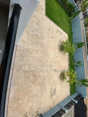 4bdrm Townhouse / Terrace in Total, Haatso for rent