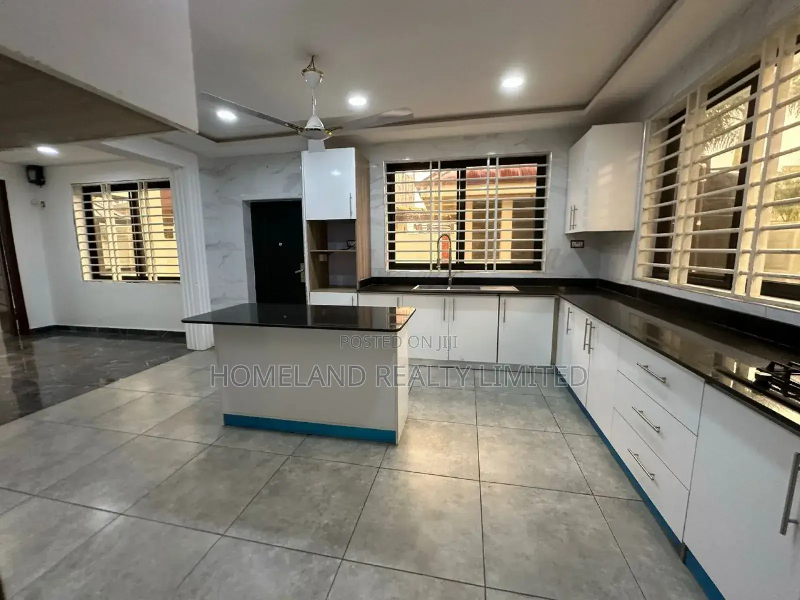 4bdrm Duplex in Ghana Flag, Oyarifa for rent