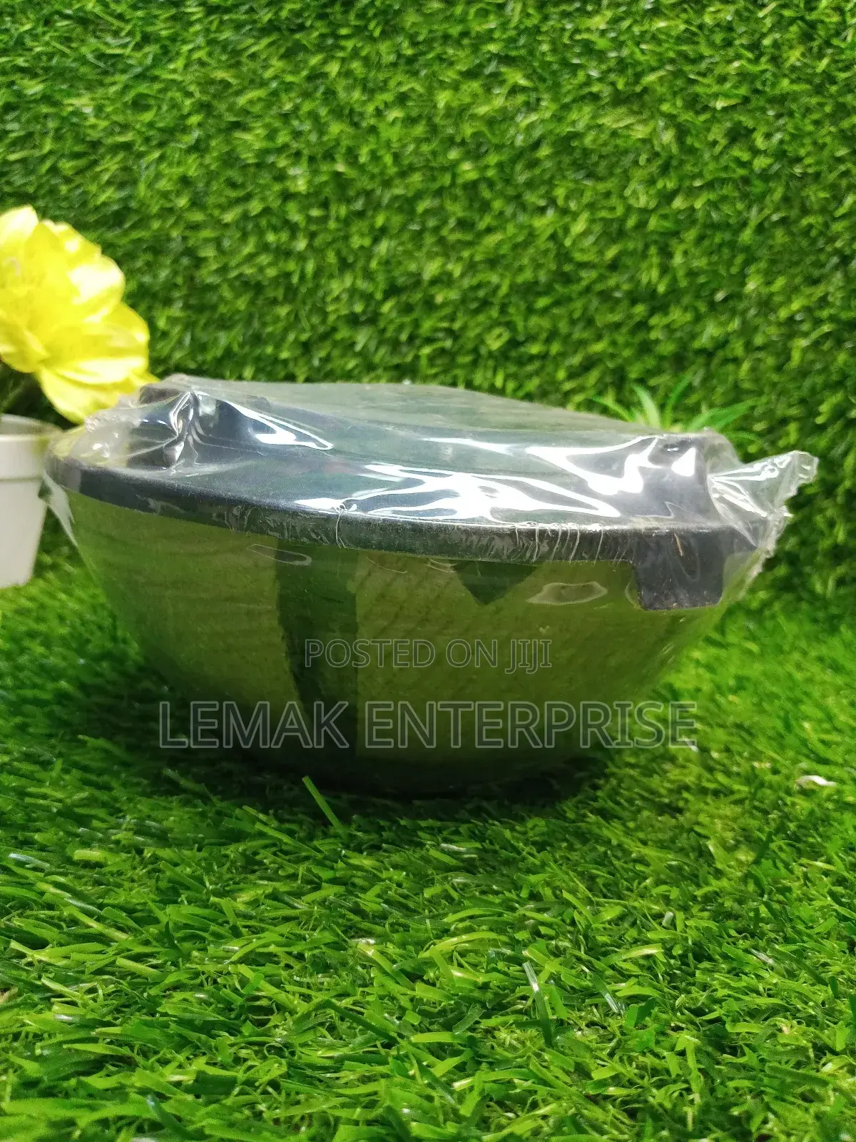 Denmark 5 Pieces Glass Bowl With Lid.