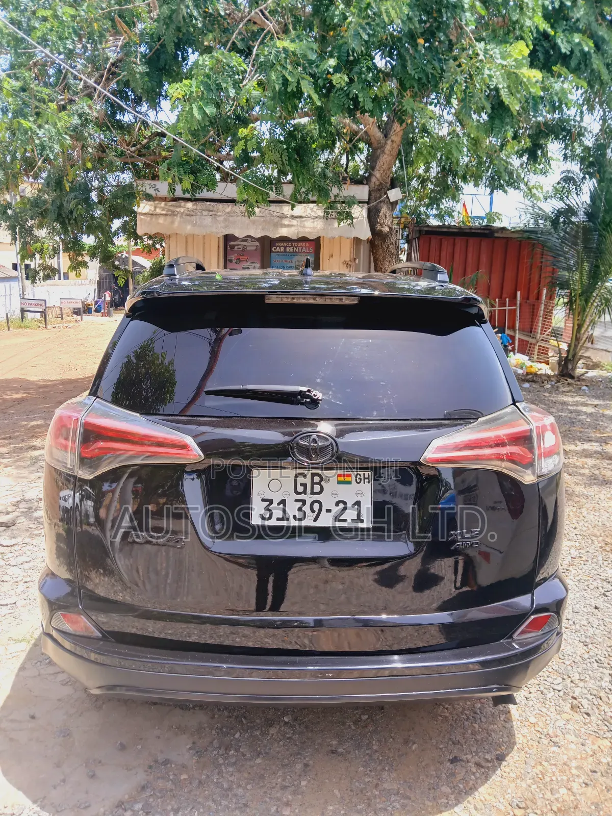 Toyota RAV4 XLE AWD (2.5L 4cyl 6A) 2016 Black