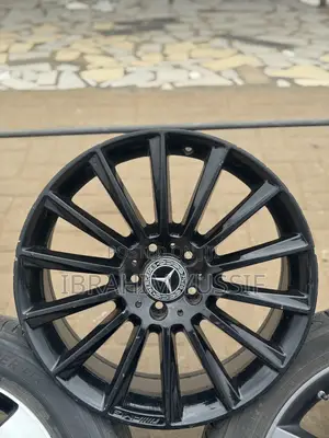 Mercedes Benz Rim 19