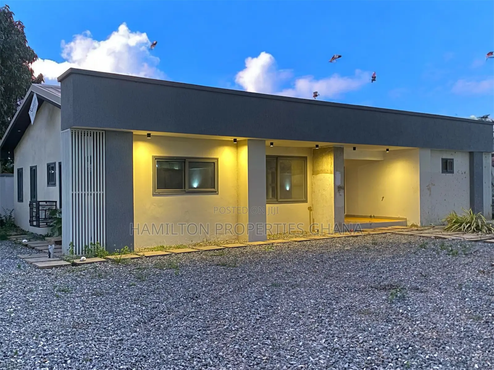 3bdrm House in Shell Road, Adenta for rent