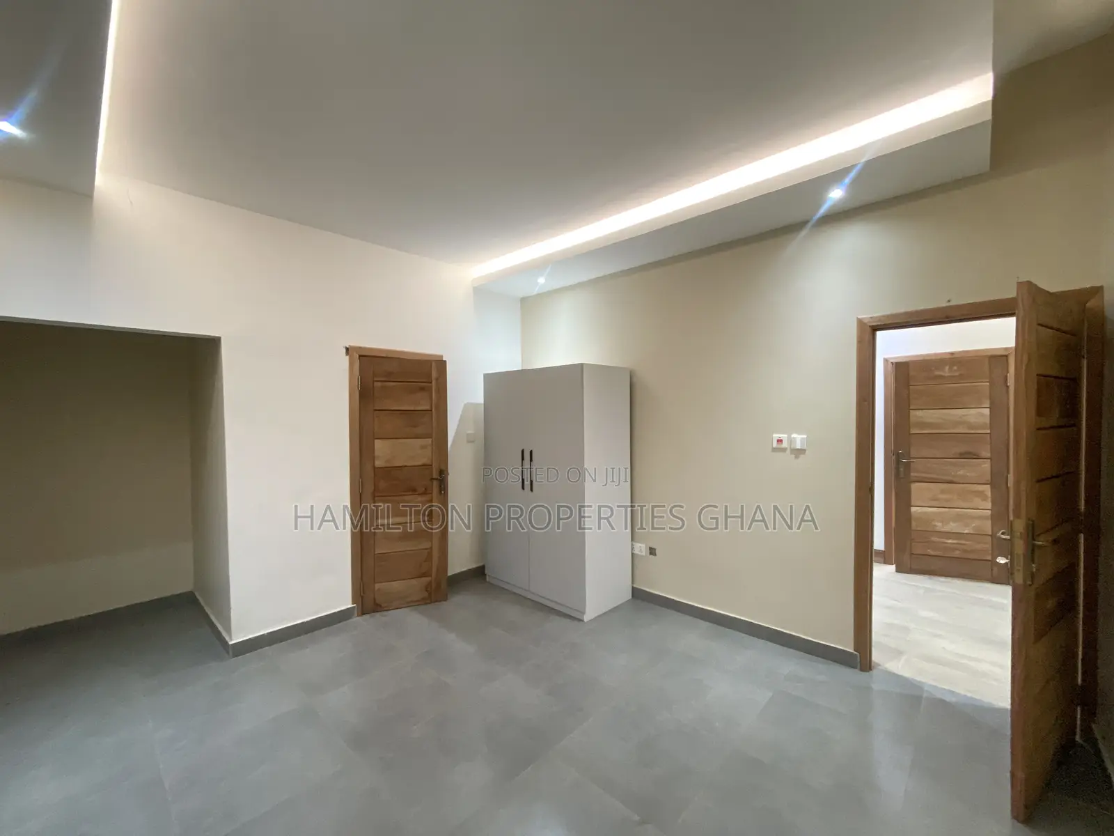 3bdrm House in Shell Road, Adenta for rent
