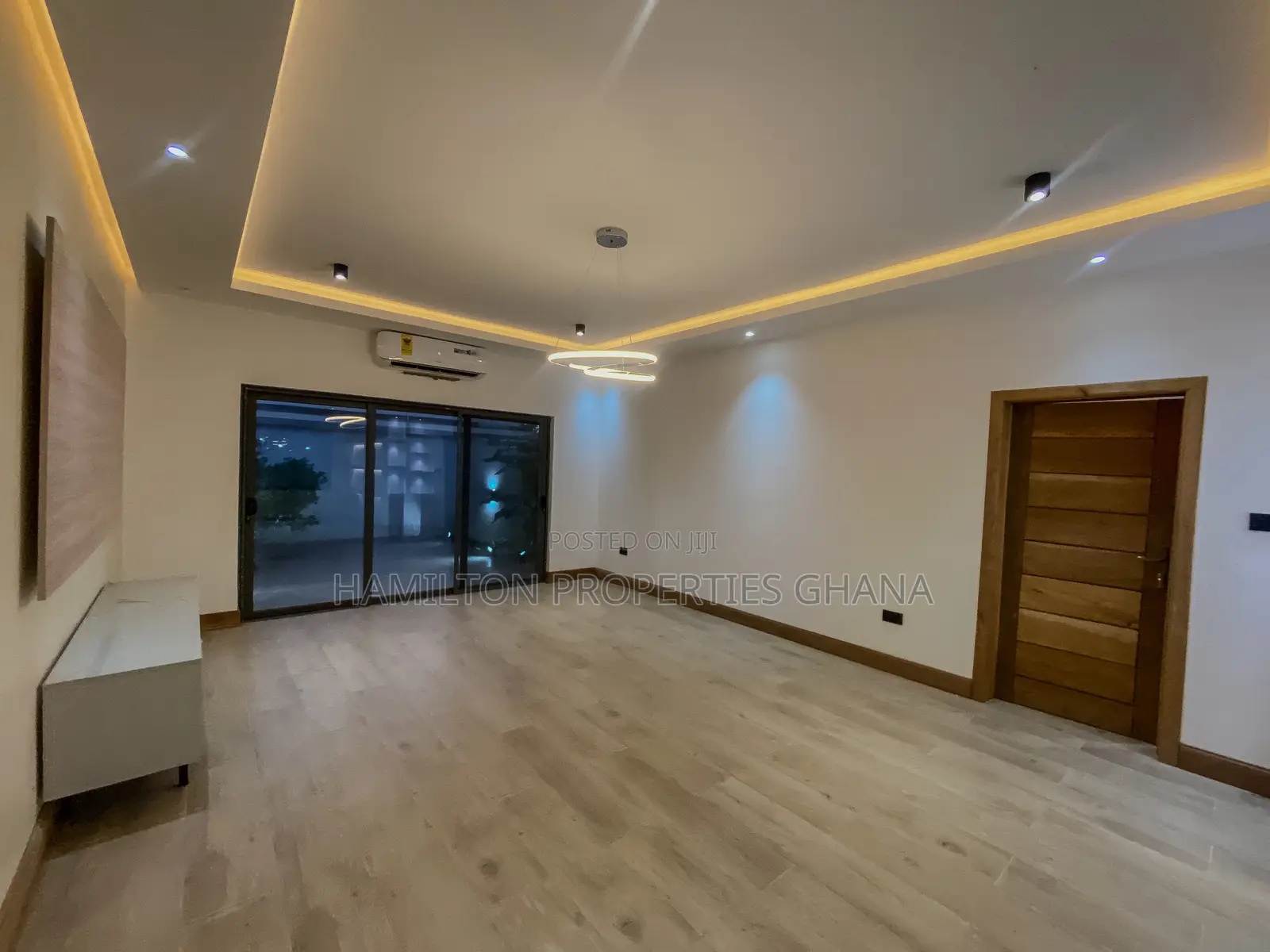 3bdrm House in Shell Road, Adenta for rent
