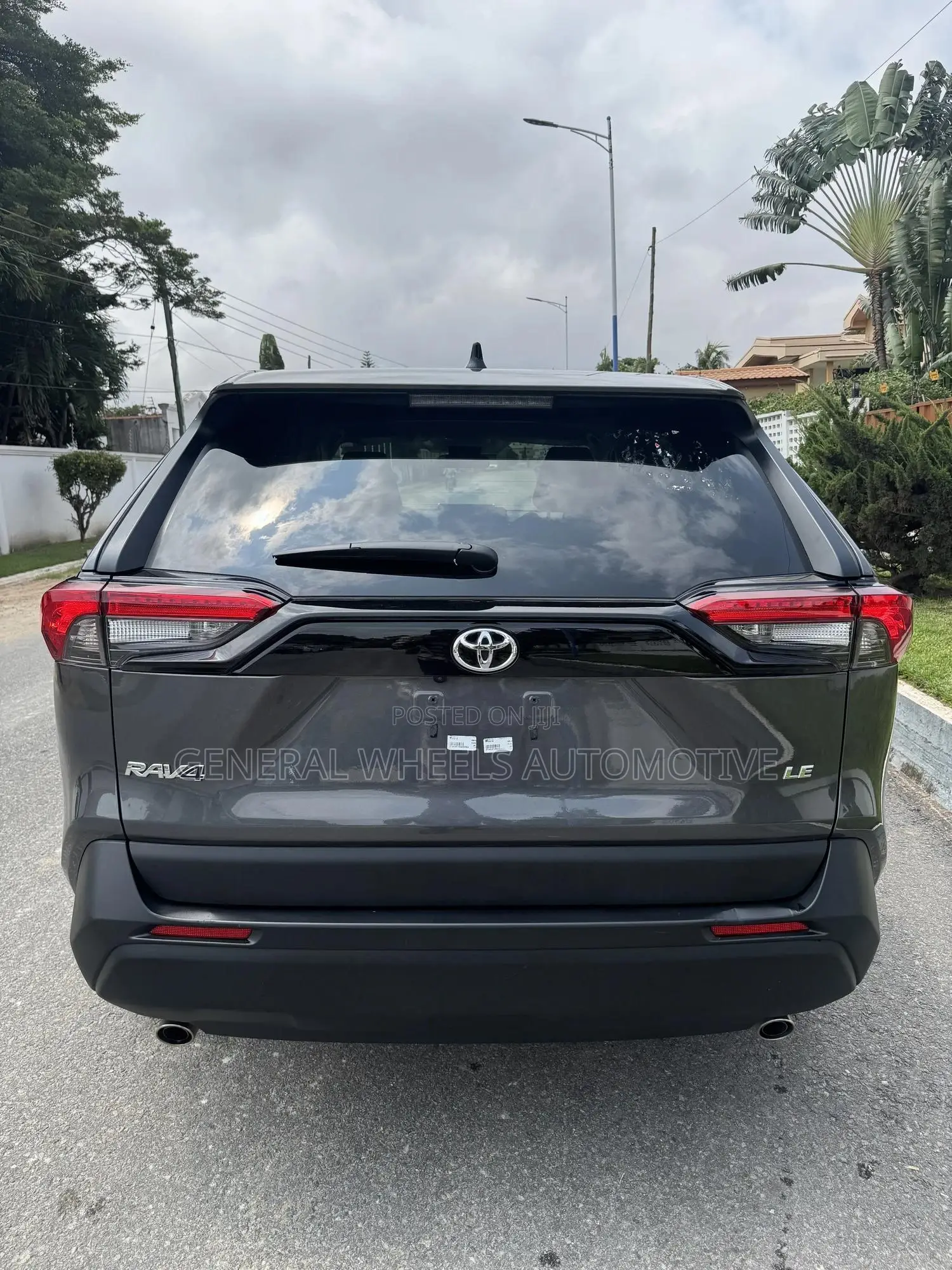 Toyota RAV4 LE 2025 Gray