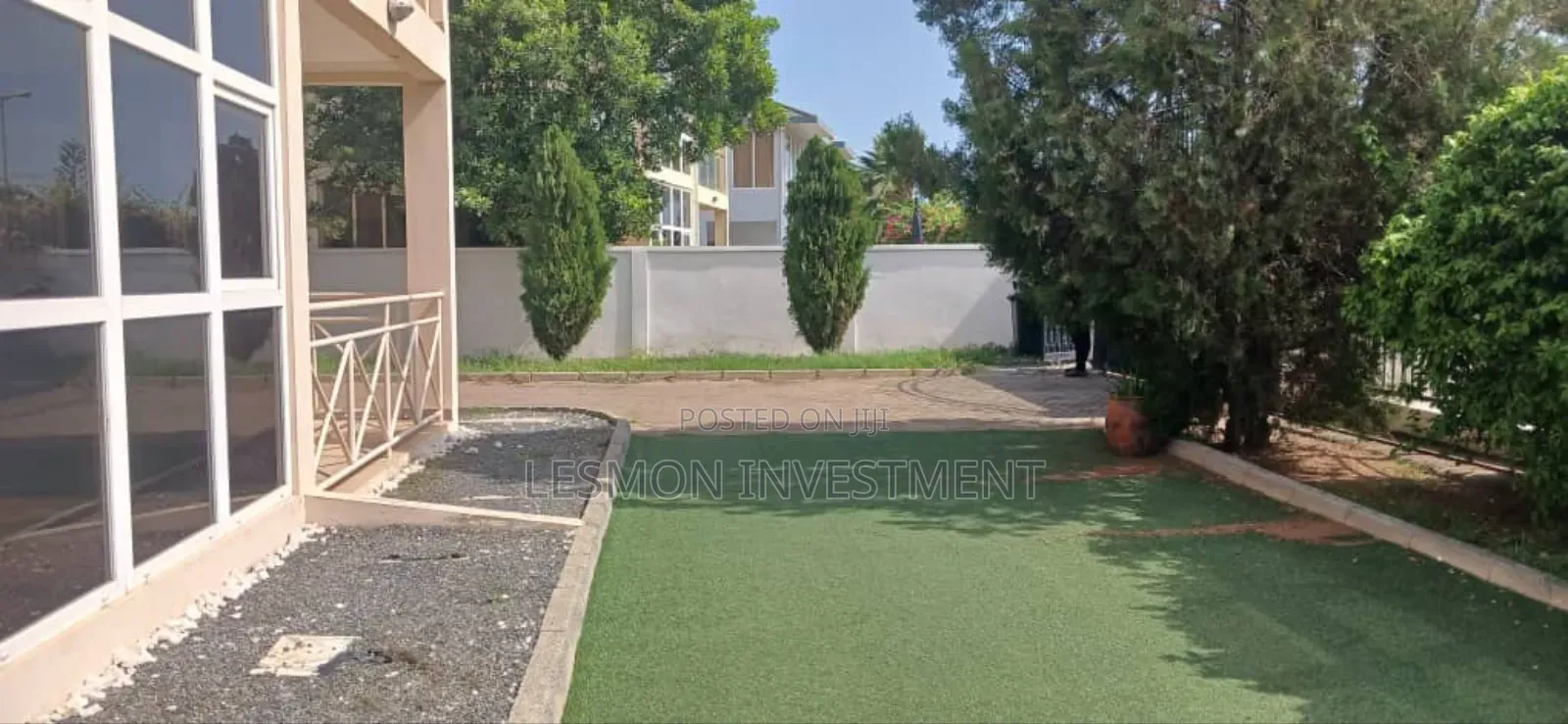 4bdrm Duplex in Cantonments for sale