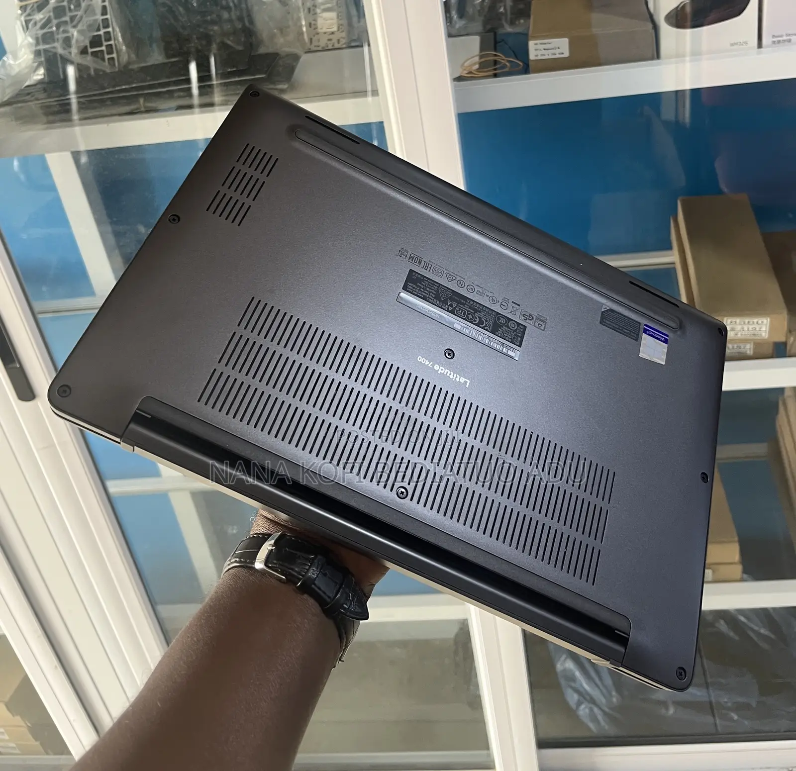 New Laptop Dell Latitude 7400 8GB Intel Core i5 SSD 256GB