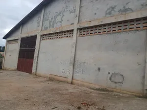 Warehouse at Nkransa Santasi Obuasi Road Kumasi