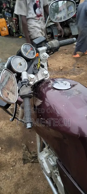 Honda CBR 1997 Brown