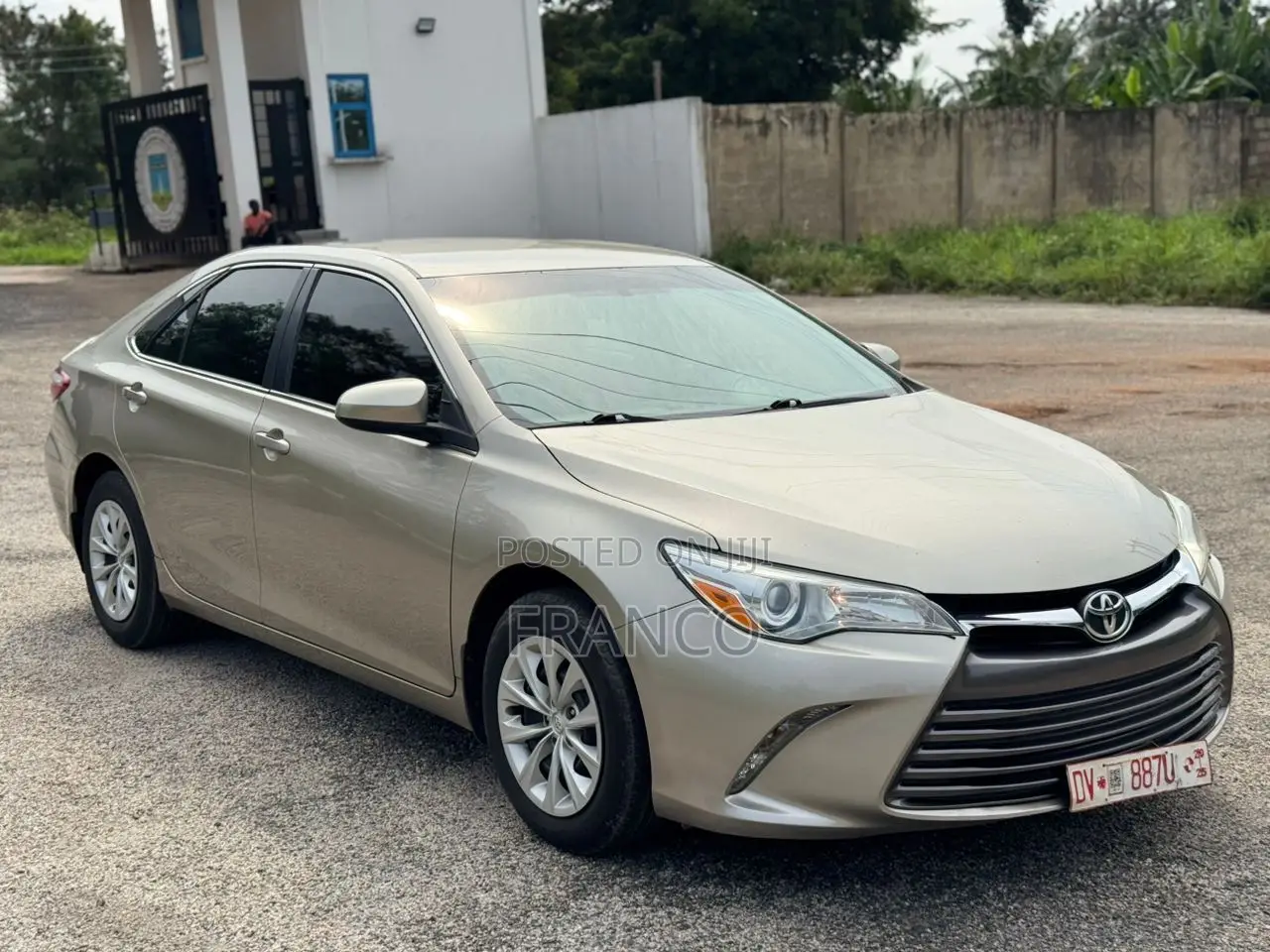 Toyota Camry LE 4dr Sedan (2.5L 4cyl 6A) 2016 Brown