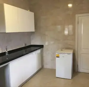 4bdrm Duplex in Adjiriganor for rent