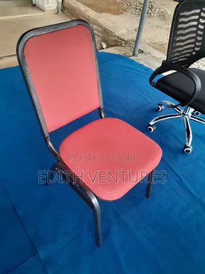 Emits Events Chair