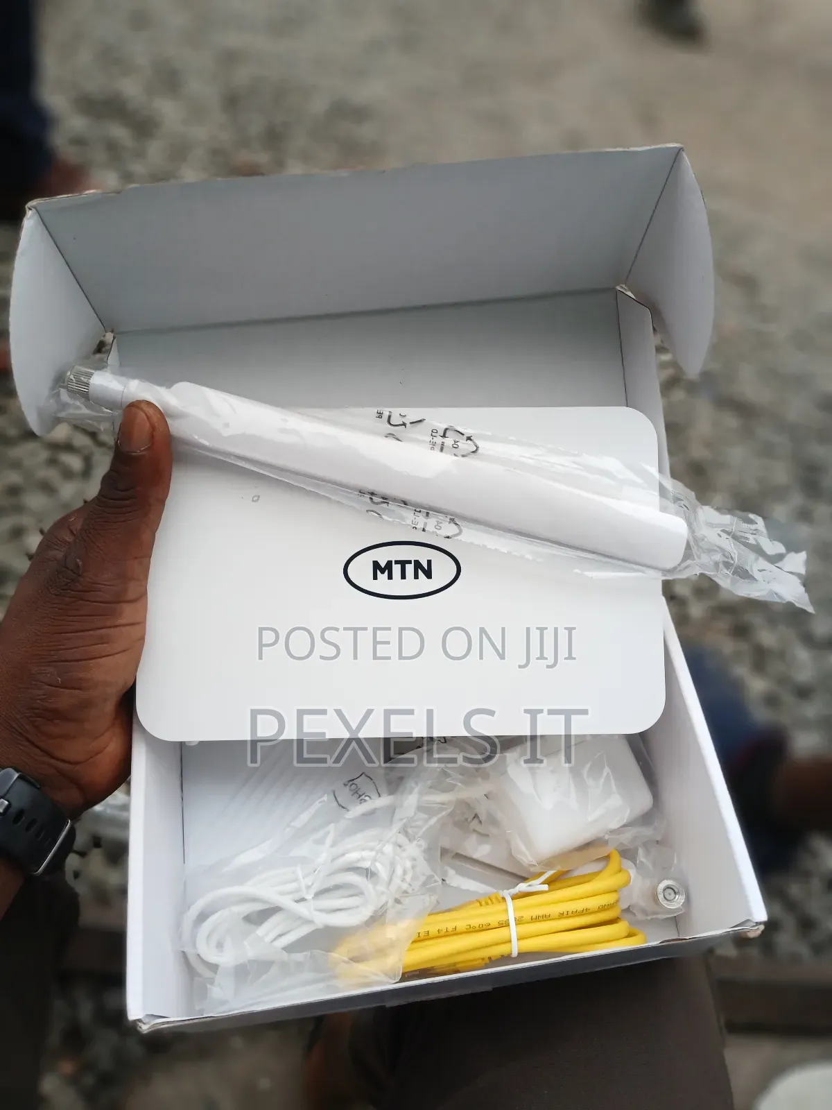 Wifi6 Cart 7 4g Lte Huawei Router Available