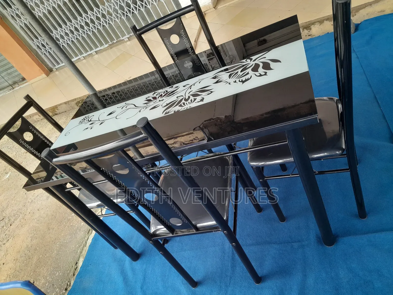 Keza Dining Set