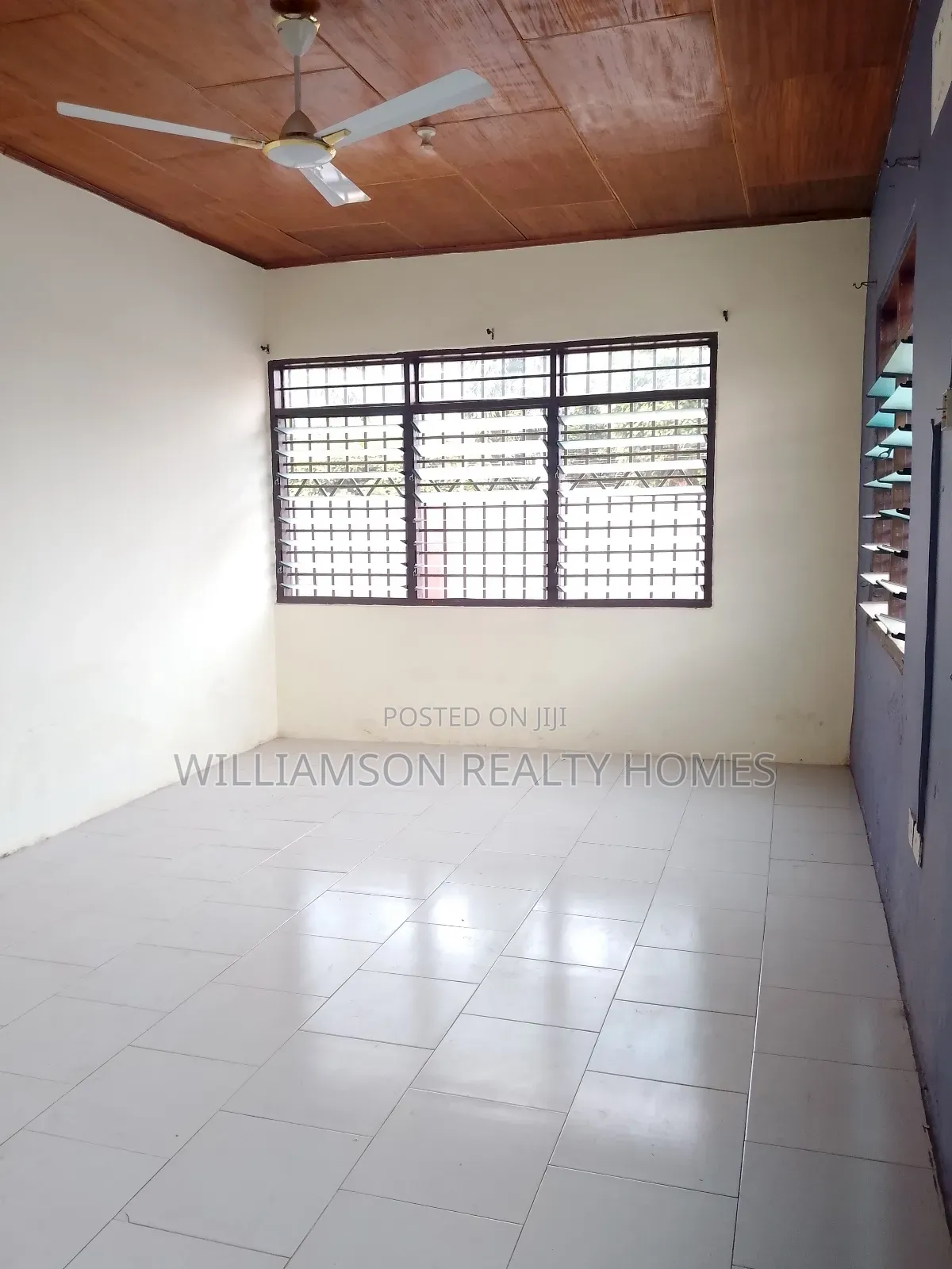 2bdrm House in Community 18 Area, Spintex for rent