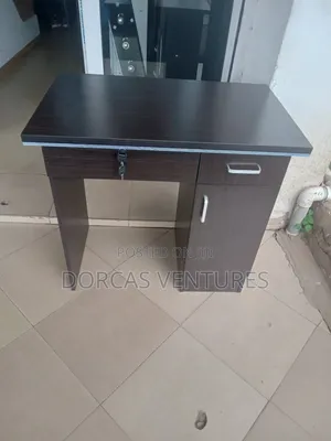 Rhodues Office Desk