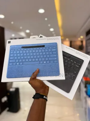 Microsoft Surface Pro Flex Keyboard With Pen