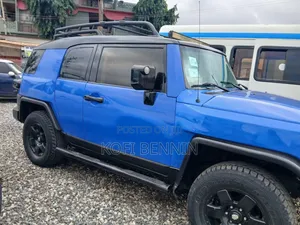 Toyota FJ Cruiser Base 4x4 2010 Blue