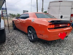 Dodge Challenger 2012 Orange