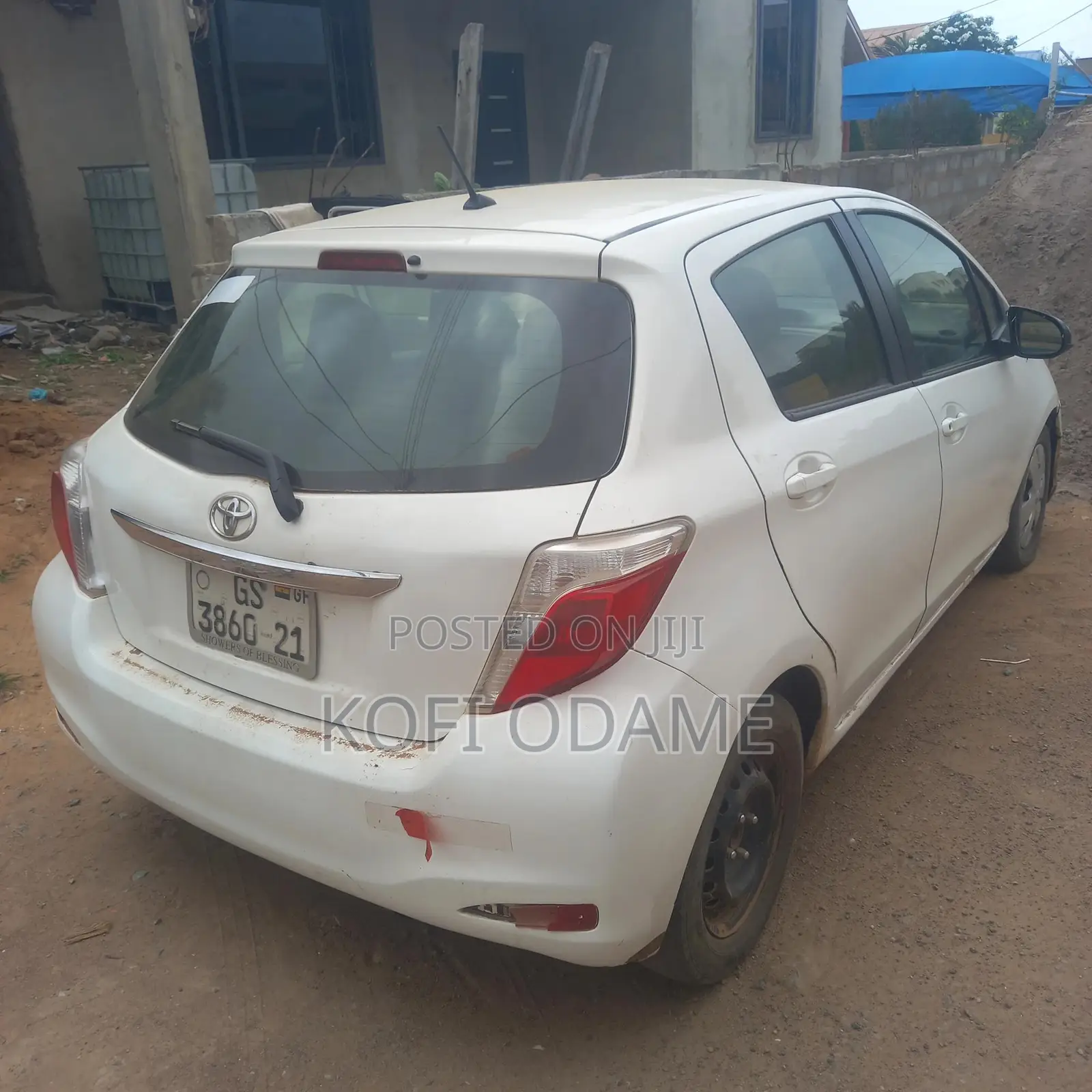 Toyota Yaris LE Hatchback 5dr 2012 White
