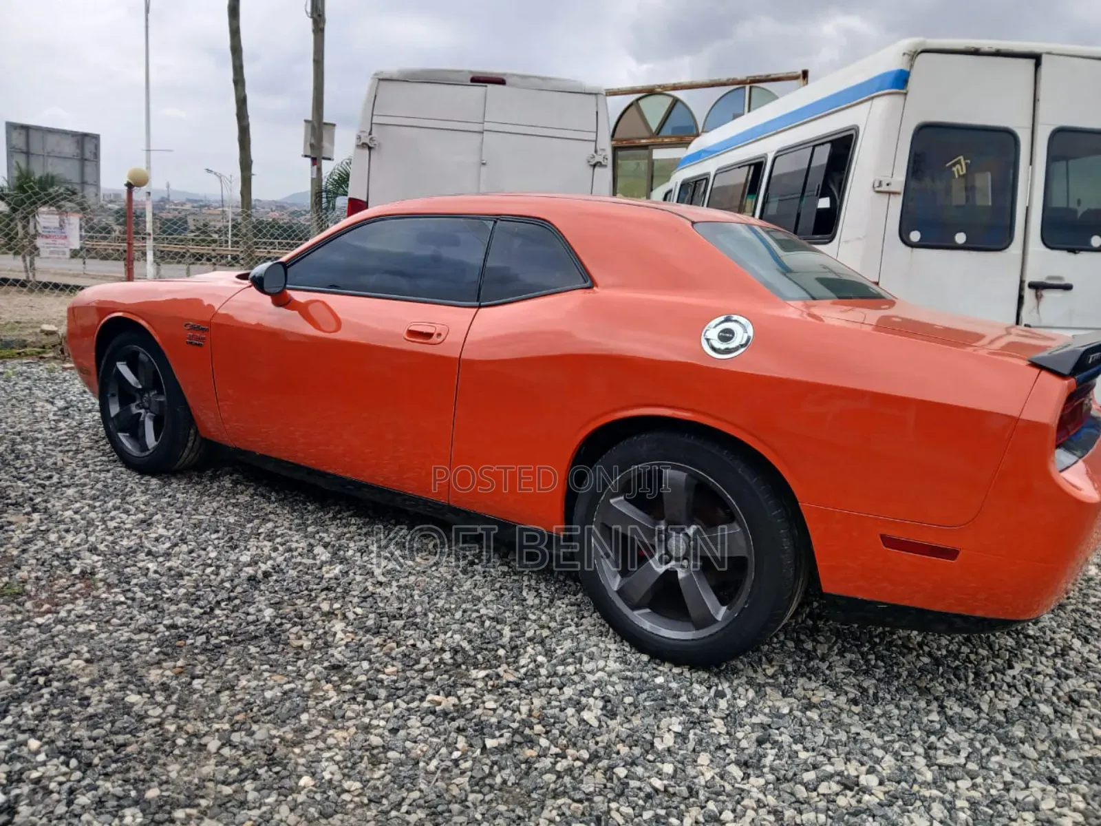Dodge Challenger 2012 Orange