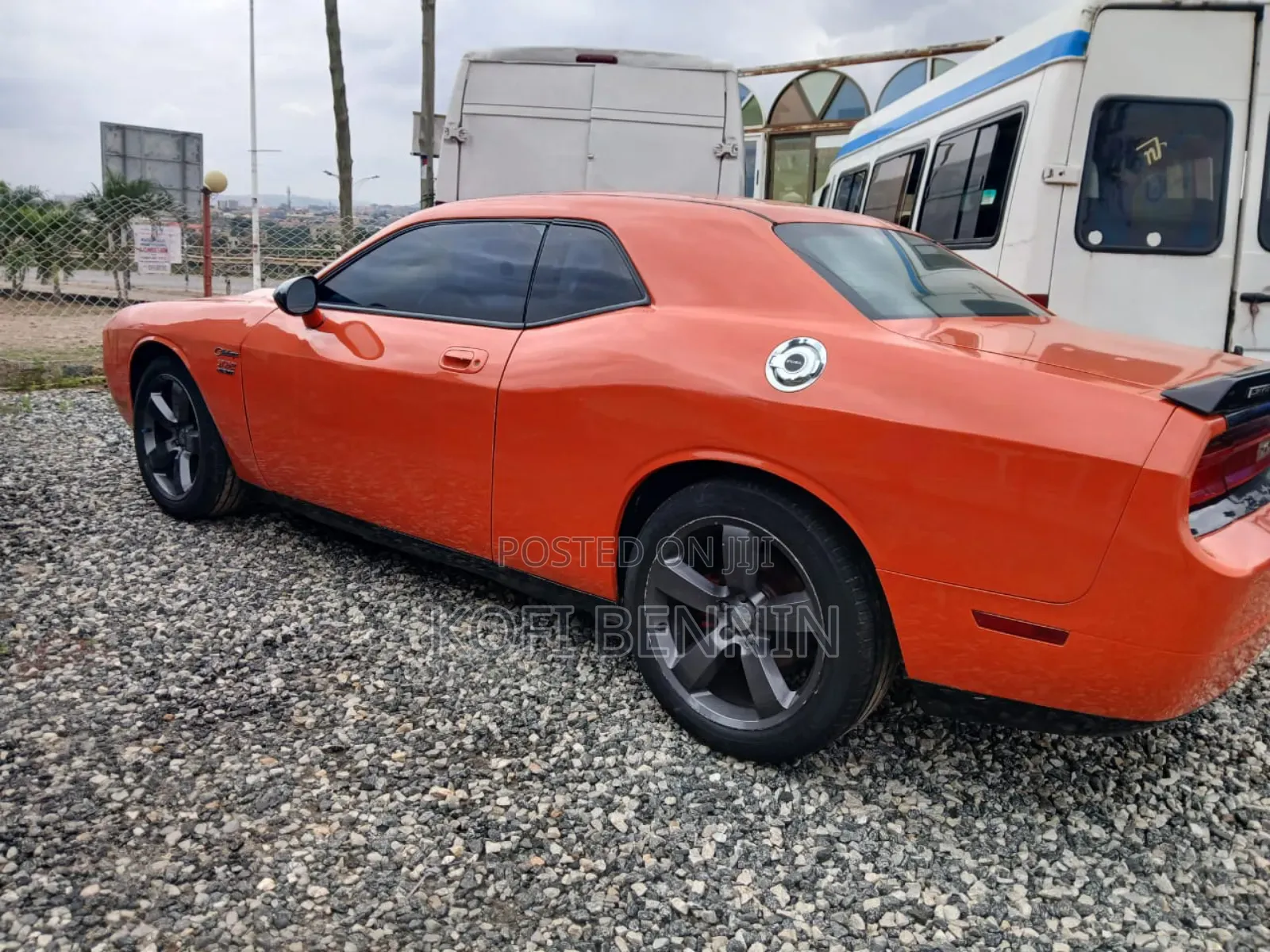 Dodge Challenger 2012 Orange