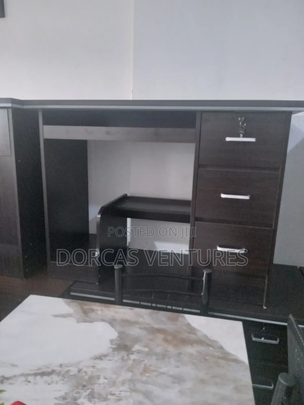 Salsa Office Desk