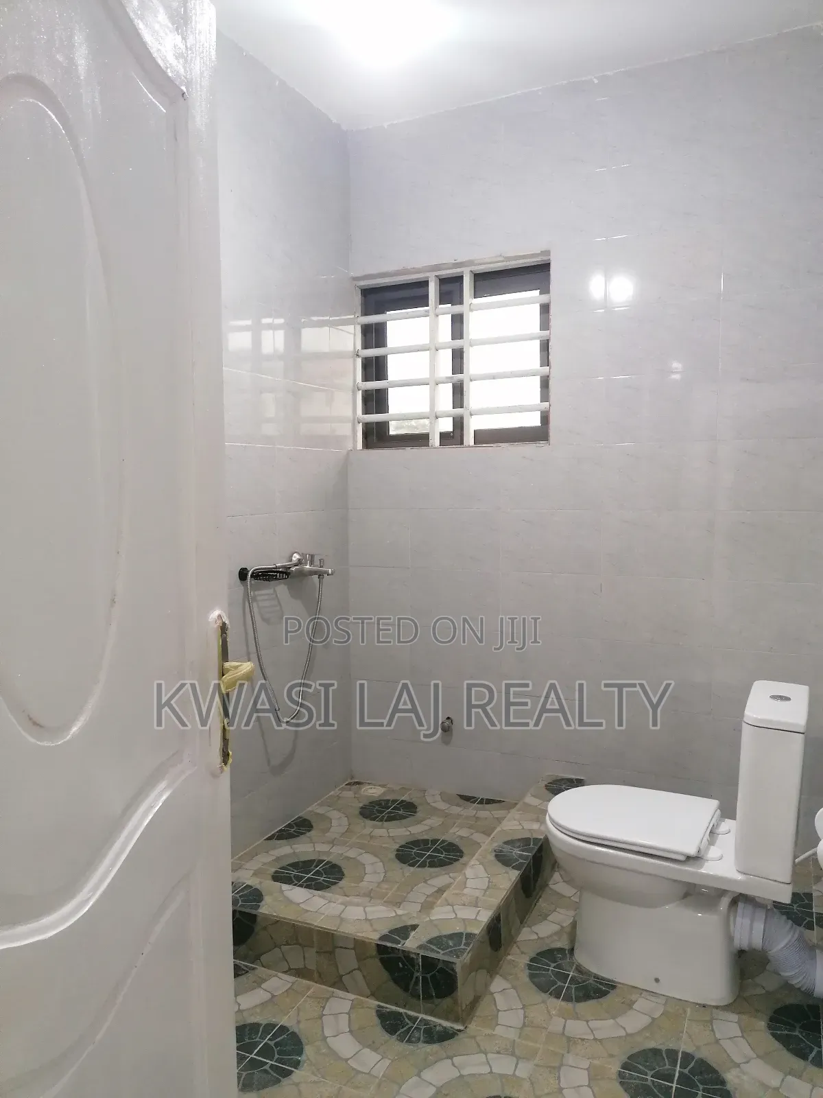 1bdrm Apartment in Tuba Kokrobite Beach, Weija for rent