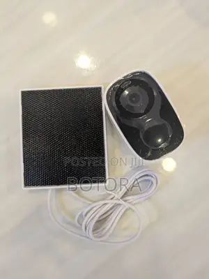 Solar-powered Camera Wifi