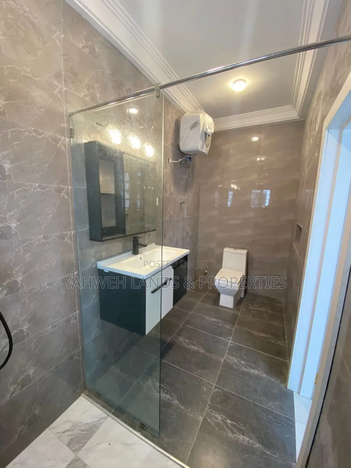 4bdrm House in Spintex for sale