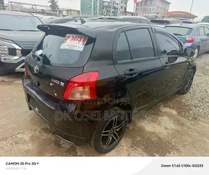 Toyota Yaris Base Hatchback 5dr 2010 Black