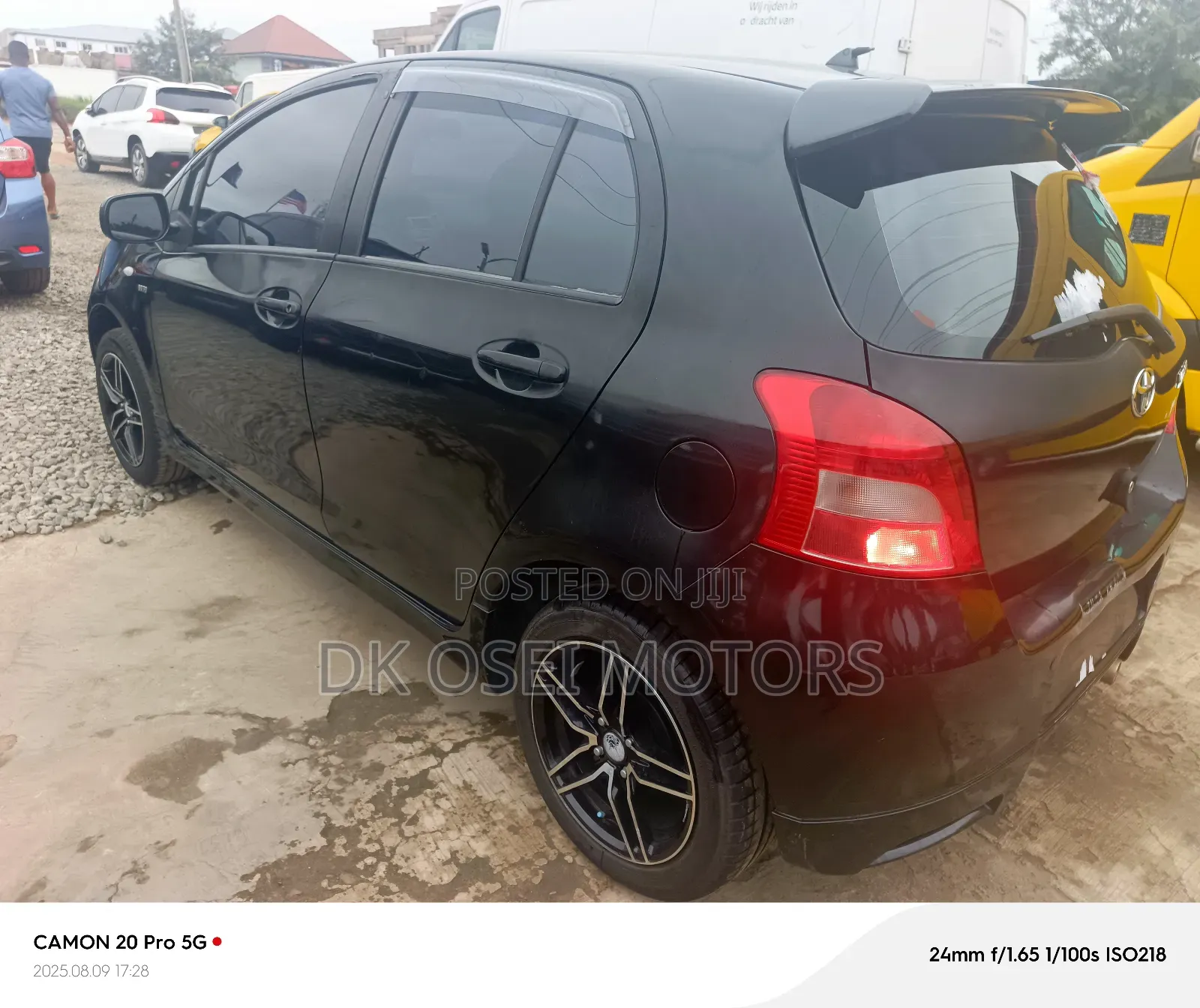 Toyota Yaris Base Hatchback 5dr 2010 Black