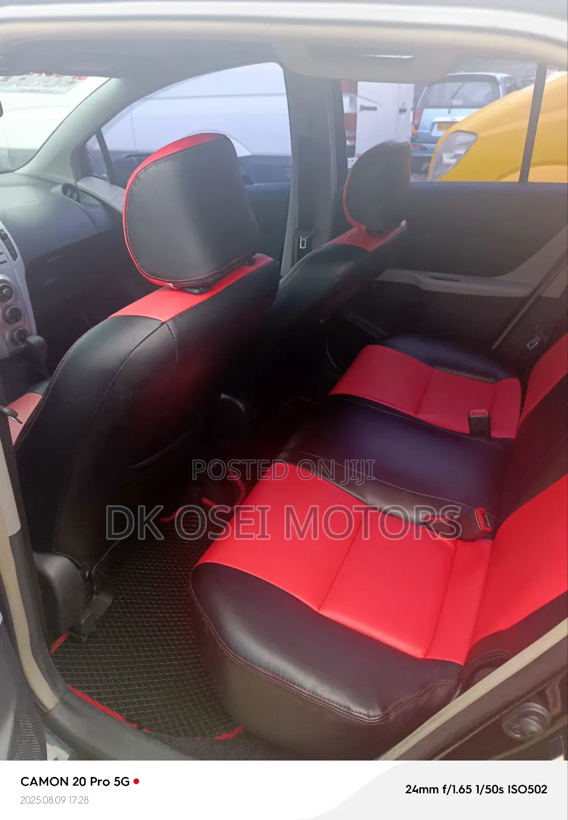 Toyota Yaris Base Hatchback 5dr 2010 Black