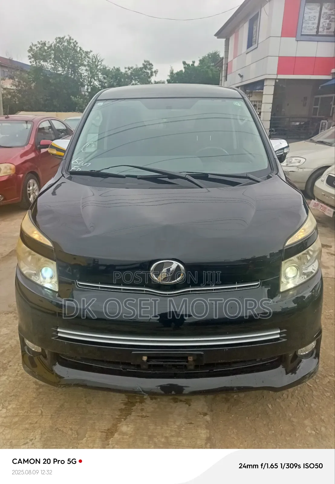 Toyota Voxy 2013 Black