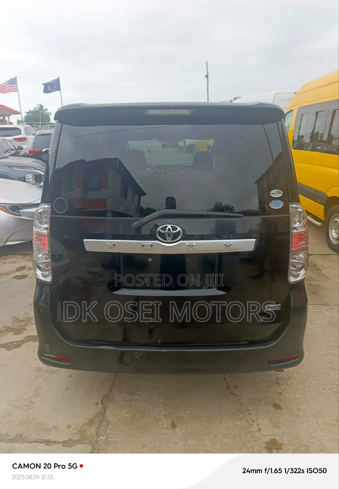 Toyota Voxy 2013 Black