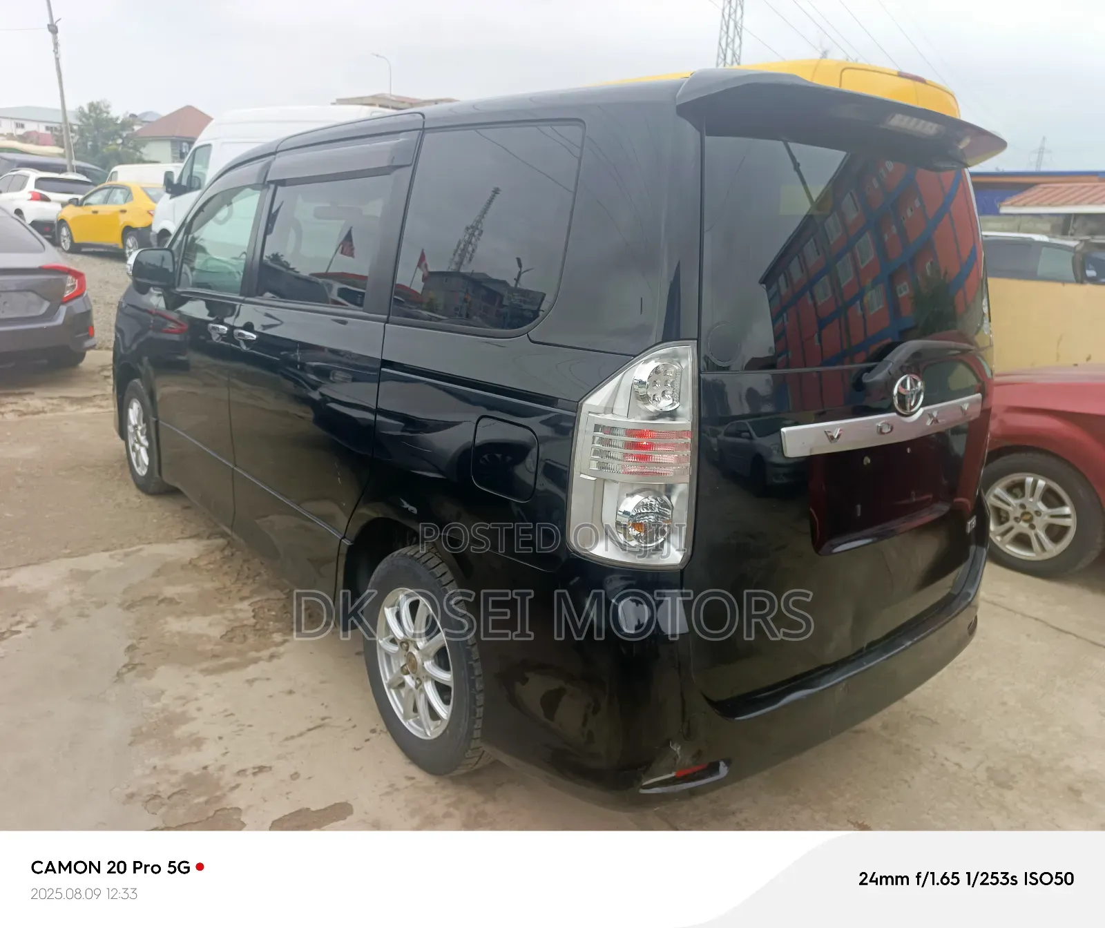 Toyota Voxy 2013 Black