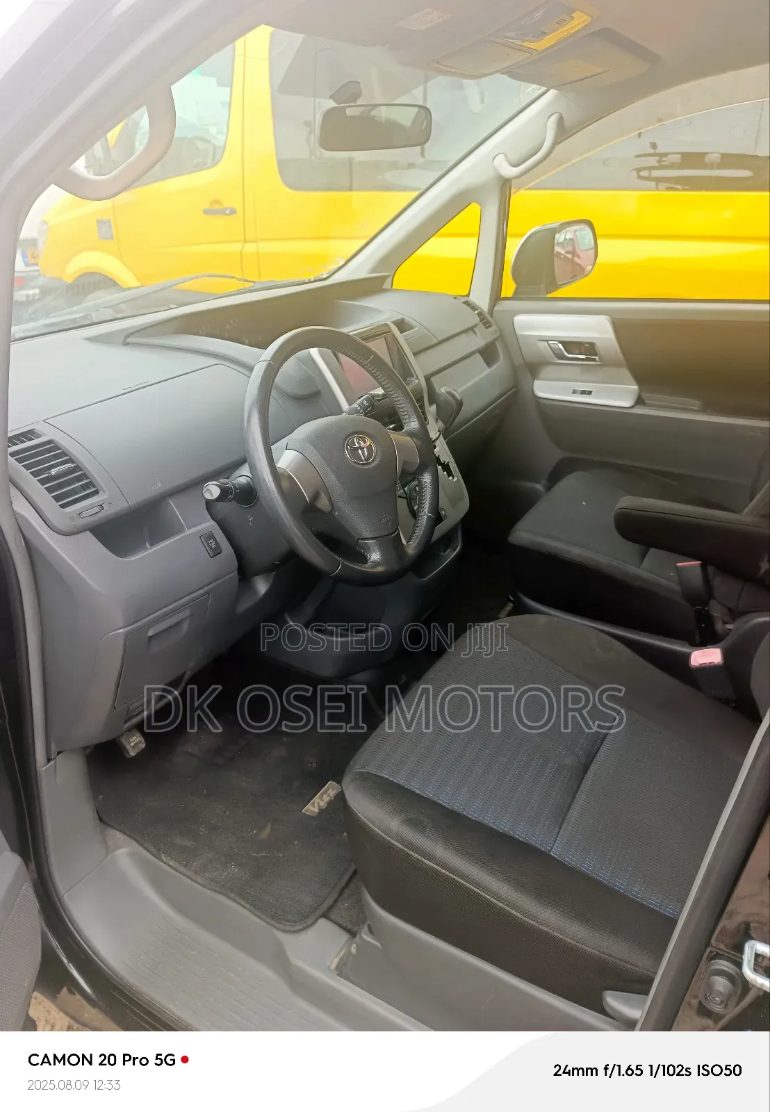 Toyota Voxy 2013 Black