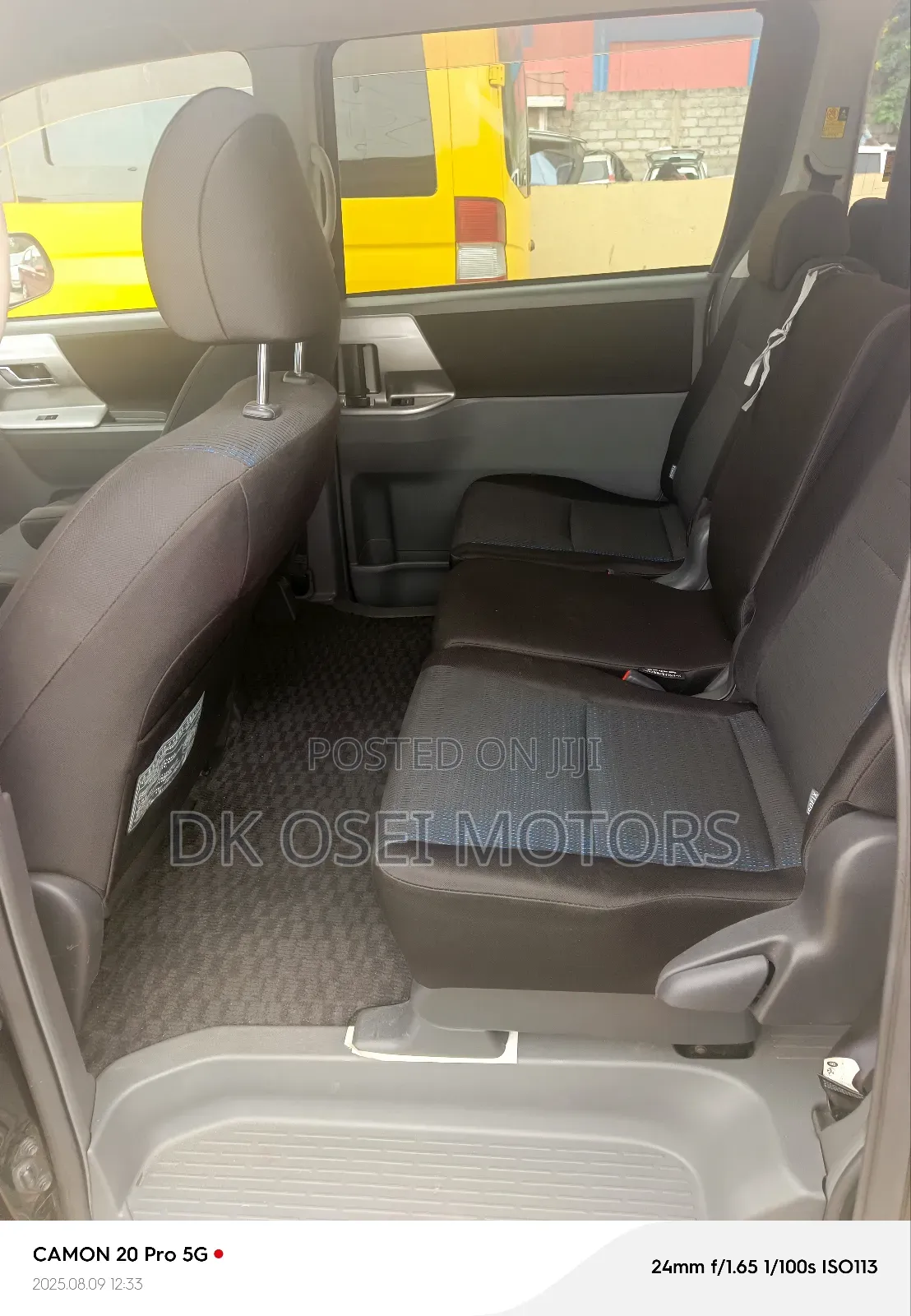 Toyota Voxy 2013 Black